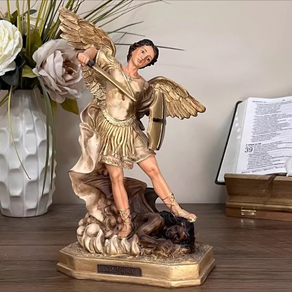 Imagem São Miguel Arcanjo Barroco de Resina com 20cm - 1