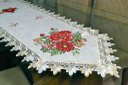 Ver imagem 1 de Caminho de Mesa Red Flower - 2,20 m Arte & Tear Caminho de Mesa Ponto Cruz