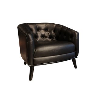 Poltrona Classic Wood | Capitone Preto - Goods Br