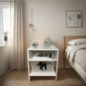 Mesa de Cabeceira Off-white com Nicho e Prateleira Inferior - 2