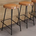 Ver imagem 2 de Kit 02 Banquetas Altas Cozinha e Área Gourmet Vik Estofada Couríssimo Whisky - Desk Design