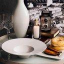 Ver imagem 5 de Prato de Risoto Oxford Tipo Chapéu 30,5cm em Porcelana Branco Sofisticação e Design Moderno