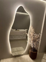 Ver imagem 1 de Espelho Orgânico Flame 170x70 E06 com Led Branco Frio 220v 6000k – Sofisticação e Clareza