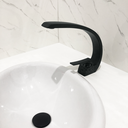 Ver imagem 5 de Torneira de Banheiro Cascata Curva Gourmet Preto Fosco Monocomando Misturador Bancada Pia Black Slim