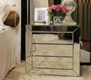 Ver imagem 4 de Mesa de Cabeceira em Espelho 3 Gavetas