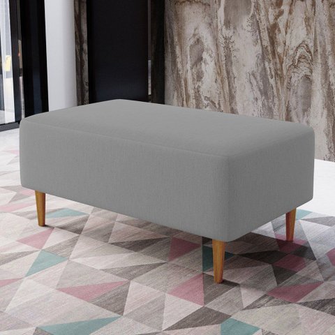 Puff Decorativo Sala de Estar Cléo W01 Pés Palito 90 cm - Lyam Decor Cléo Pés Palito Linho Cinza Esc