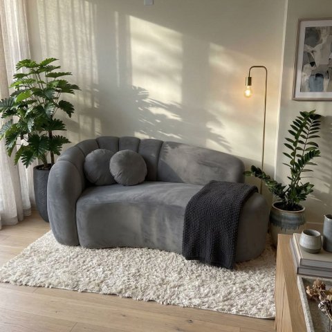 Sofá Curvo 3 Lugares Orgânico Confortável Serena Veludo Cinza - Montanari'S Decor