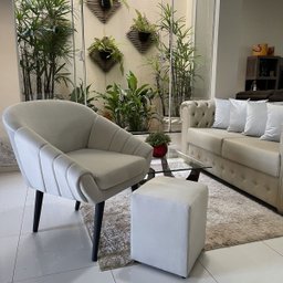 Kit Duas Poltronas Giovana em Sued Premium: Bege Pés Tabaco - 7