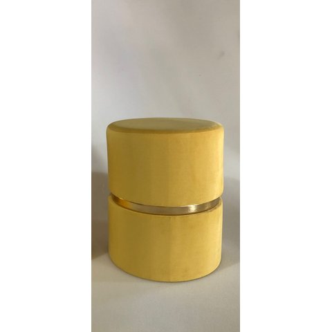 Puff Decorativo para Sala de Estar Quarto Escritório - Banqueta Assento - com Cinta - Amarelo Suede