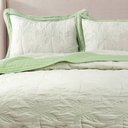 Ver imagem 2 de Kit Cobre Leito Egeu Casal Percal 300 Fios Colcha Matelassê Alto Relevo 3 Peças Verde