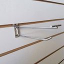 Ver imagem 3 de Kit 14 Ganchos Cabides com Expositor de Preço 25cm para Painel Canaletado Parede Cromado