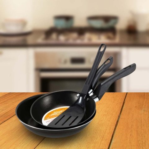 Conjunto de Frigideiras Francesas 18 e 20 com Espátula Preto Prestige Marcolar