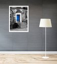 Ver imagem 1 de Quadro Decorativo New York Porta Azul - 70x50cm:moldura Preta