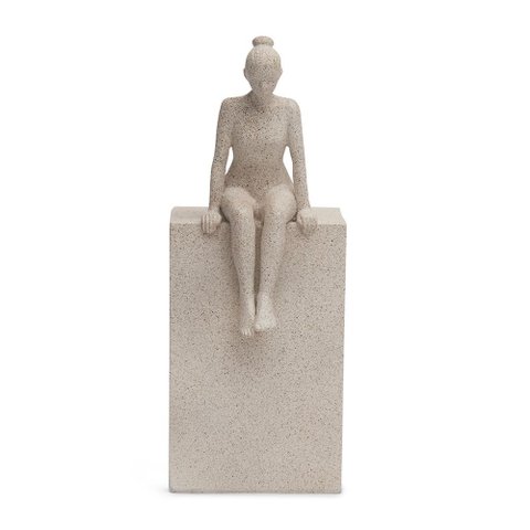 Escultura Decorativa Pessoa Mulher Sentada na Pedra Mart:cinza