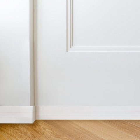 Rodapé Poliestireno Branco Liso 05cm x 15mm x 2,40 m Nfr