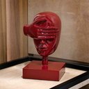 Ver imagem 2 de Escultura Máscara Rosto Cego em Cerâmica Vermelho Ocre 25x15 cm - D’Rossi