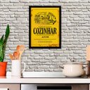 Ver imagem 2 de Quadro Cozinhar é o Modo De Demonstrar Amor 24x18cm - com vidro:Madeira preta