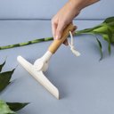 Ver imagem 4 de Rodo de pia dobrável com cabo de bambu - Oikos