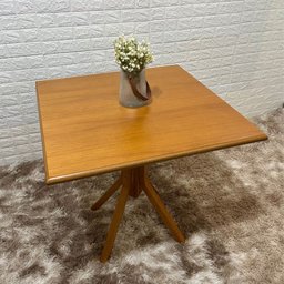 Mesa X de Madeira Maciça 80x80 Mel - 2