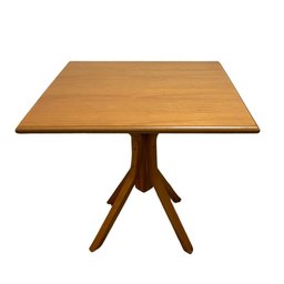 Mesa X de Madeira Maciça 80x80 Mel - 6