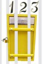 Ver imagem 1 de Caixa Correio Carta Grade/Embuti Portão Amarela +3 Número PVC c/Cadeado