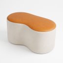 Ver imagem 1 de Puff Modelo Orgânico em Bouclé com Detalhe Courino Sala Quaro Closset Moderno