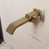 Torneira Banheiro Parede Lavatório Simples Dourada Básica - 2