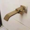 Ver imagem 2 de Torneira Banheiro Parede Lavatório Simples Dourada Básica