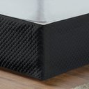 Ver imagem 1 de Saia Box Casal Padrão 1 Peça Tecido Matelado Elástico Toda Volta 100% Poliéster Bordado Preto