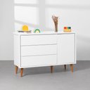 Ver imagem 4 de Kit Quarto Theo com Pés Retrô Mel - Berço + Cômoda 3 Gavetas e 1 Porta + Guarda-roupa 2 Portas - Bra