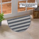 Ver imagem 2 de Capacho Tapete Porta Entrada Meia Lua 38x60 Listras Cinza