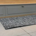 Ver imagem 1 de Tapete Passadeira Trellas Macau Preto Antiderrapante Ideal para Sala Quarto Decoração Moderna Poliés