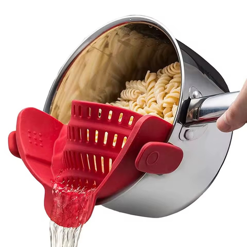 Escorredor de Panelas para Macarrão Vegetais em Silicone com Clips na Cor Vermelho
