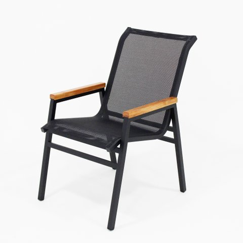 Cadeira Poltrona Cactos Tela Sling e Alumínio Preto Braço Madeira