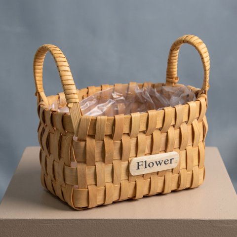 Cesto Decorativo de Vime Flowers Retangular Marrom Claro com Alças 27 x 27 x 20 cm para Plantas