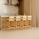 Ver imagem 6 de Kit 4 Banqueta Alta de Madeira com Assento Estofado e Encosto em Palhinha Bruna: Mel e Linho Cru