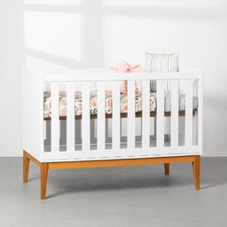 Kit Quarto Theo com Pés Square Mel - Berço + Cômoda 6 Gavetas + Guarda-Roupa 3 Portas - Branco Abra  - 2