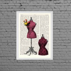Quadro Manequins Atelier De Costura 33x24cm - com vidro:Madeira branca