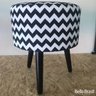 Puff Redondo Zebra em Tantum Ø 39,5cm com Pé Palito - 2