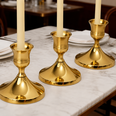 Kit com 3 Castiçais Porta Vela Decorativos em Metal Dourado Elegantes para Velas Finas 7 cm 7,5 cm D