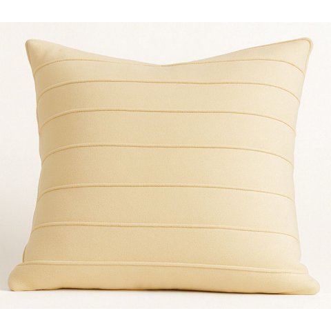 Cópia - Capa de Almofada Quadrada - Drapeada em Veludo 100% - Cor- Off- White