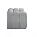 Ver imagem 4 de Poltrona Mona Bouclê Cinza 520 Encosto Alto Espuma D28 Bella Decor