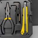 Ver imagem 4 de Lanterna de Mão Solar Recarregável com Kit de Ferramentas
