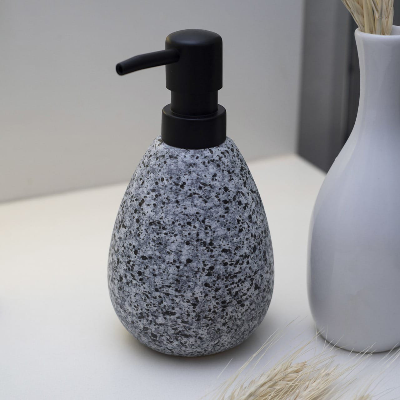 Porta Sabonete Liquido de Ceramica Granulado Cinza - Oikos - 3