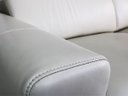 Ver imagem 4 de Sofá Reclinável Elétrico de Couro Legend Off White- Mempra (3 Módulos)