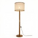 Ver imagem 1 de Luminária de Chão Imperial Base Madeira Detalhe Cobre 160cm Bivolt - Palha/Marrom