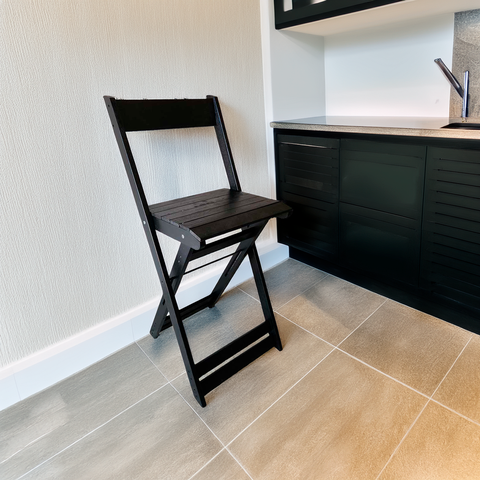 Banqueta Eucalipto Dobrável Ideal para Bistrô ou Bar: Preto