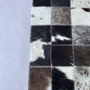 Ver imagem 3 de Tapete de Couro Marrom Café Malhado 0,60x2,50 sem Bordas