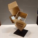 Ver imagem 5 de Escultura Decorativa de Metal Dourado 31x19x19cm Estátua Enfeite Sala Estante