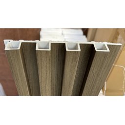 Painel Ripado de Composto Plastico e Madeira Wpc 160242900 Cor P133 Ameixa - 1